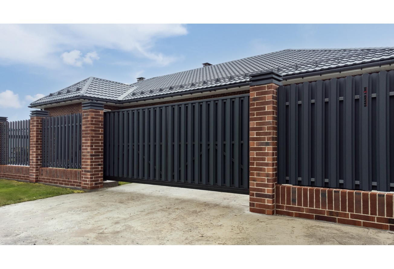 Штакетник Прямоугольный фигурный Grand Line 0,45 Drap ТХ RAL 7016 антрацитово-серый