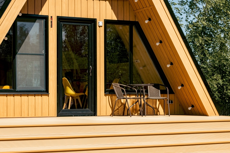 Фото домов с красивым фасадом в цвете honey wood, цвет Honey Wood - 3218