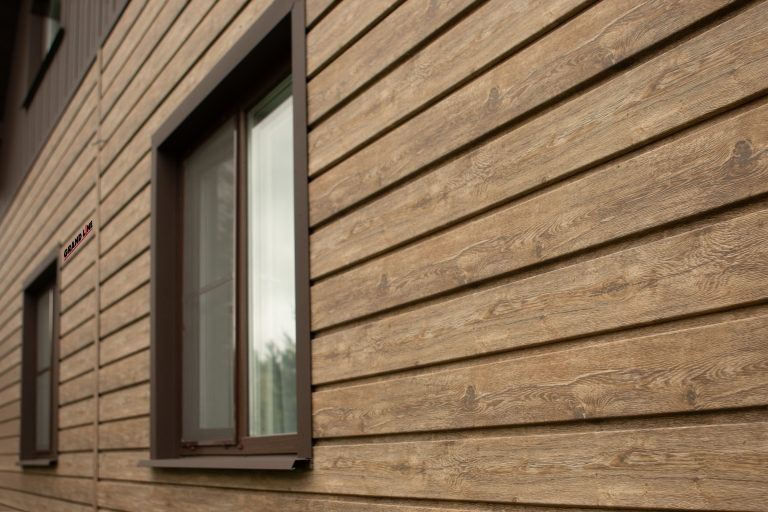 Фото домов с сайдингом , цвет Nordic Wood TwinColor - 3082