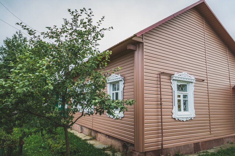 Фото домов с красивым фасадом в цвете персиковый, цвет Персиковый - 415